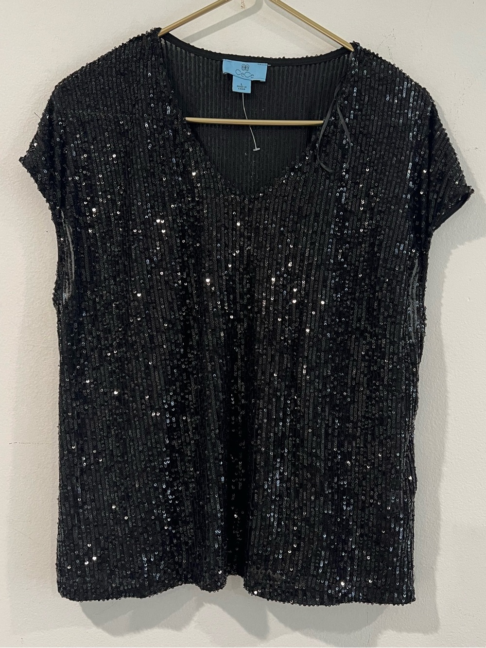 CeCe Black Sequin Short Sleeve V-Neck Top L